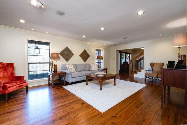 2 Longlea Drive, Little Rock, AR 72212