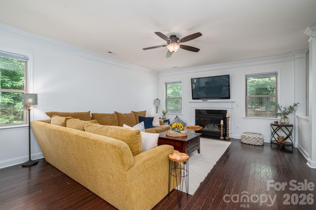 227 Bay Shore Drive, Belmont, NC 28012