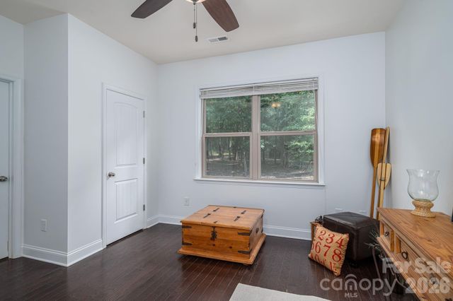 227 Bay Shore Drive, Belmont, NC 28012