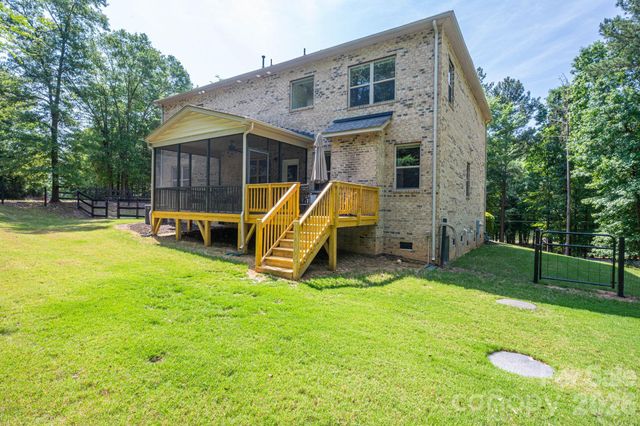 227 Bay Shore Drive, Belmont, NC 28012