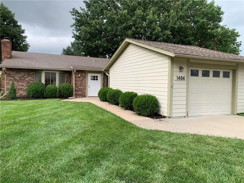1404 W Stone Boulevard, Raymore, MO 64083