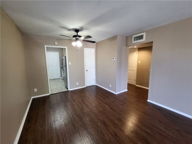 815 Ohio Ave 3, Corpus Christi, TX 78404