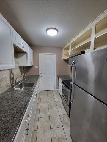 815 Ohio Ave 3, Corpus Christi, TX 78404