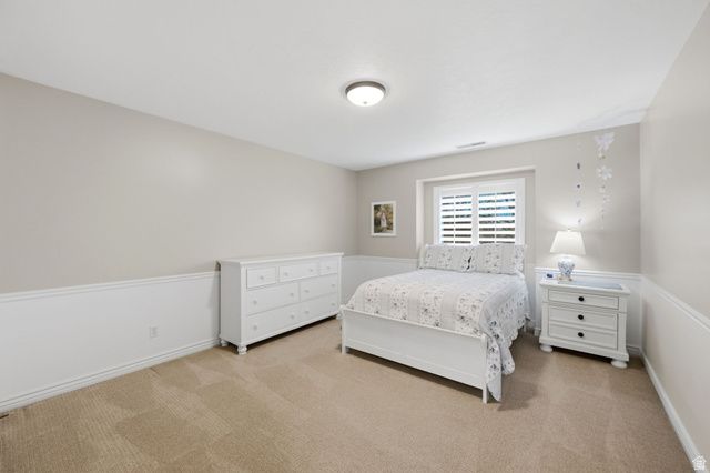 9483 S OVERLEIGH CT, South Jordan, UT 84095