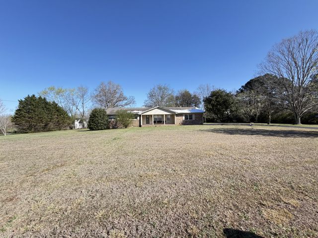 101 Royal Oak Dr, Winchester, TN 37398