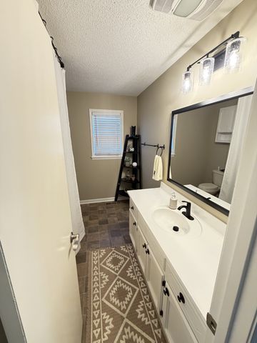 101 Royal Oak Dr, Winchester, TN 37398