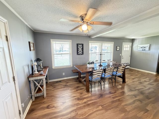 101 Royal Oak Dr, Winchester, TN 37398