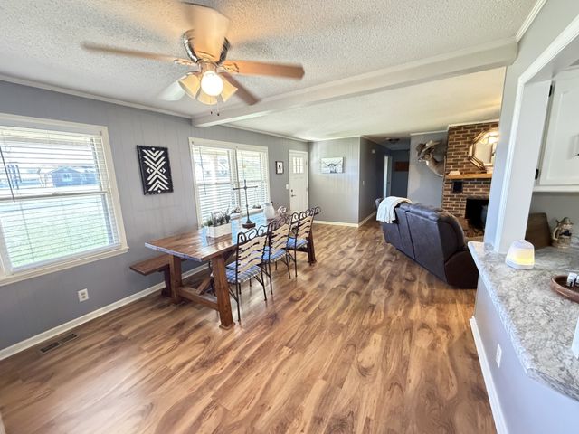 101 Royal Oak Dr, Winchester, TN 37398