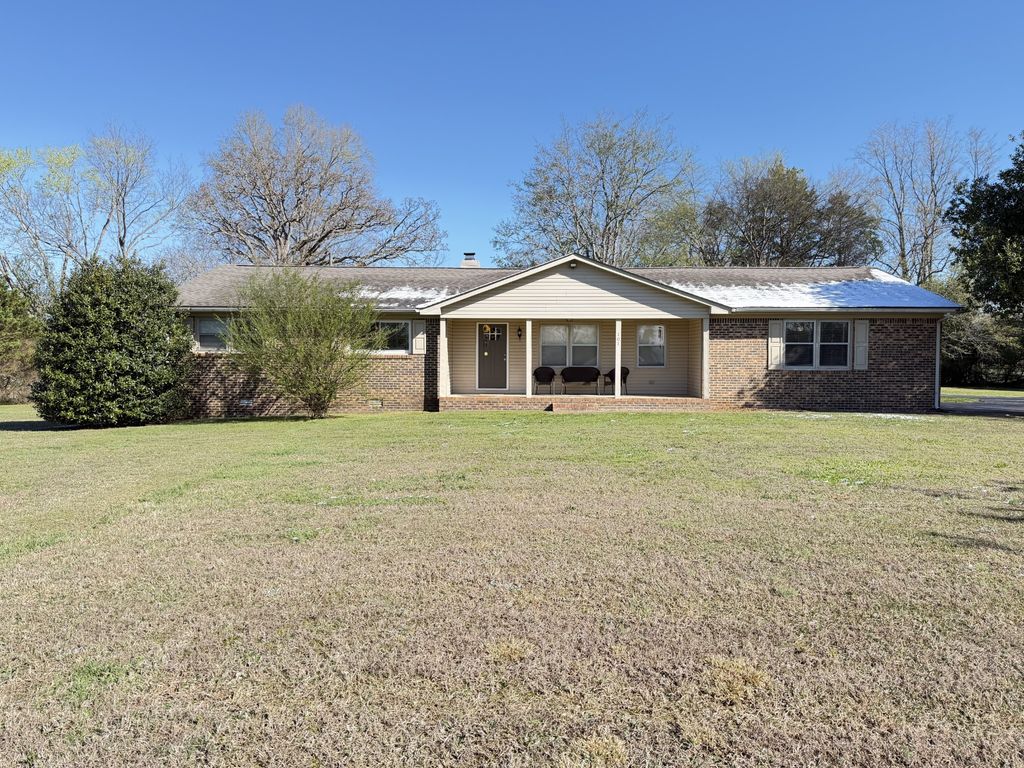 101 Royal Oak Dr, Winchester, TN 37398