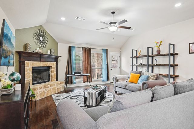 11828 Bexley Drive, Burleson, TX 76028