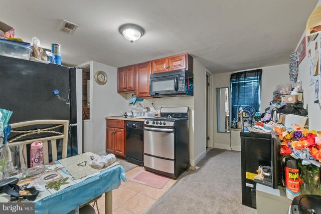 2405 BARCLAY ST, Baltimore, MD 21218