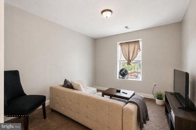 2405 BARCLAY ST, Baltimore, MD 21218