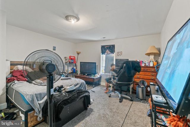 2405 BARCLAY ST, Baltimore, MD 21218