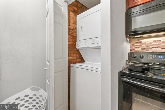2405 BARCLAY ST, Baltimore, MD 21218