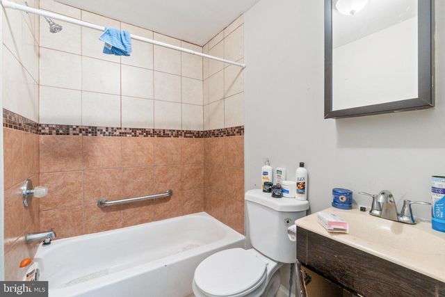 2405 BARCLAY ST, Baltimore, MD 21218