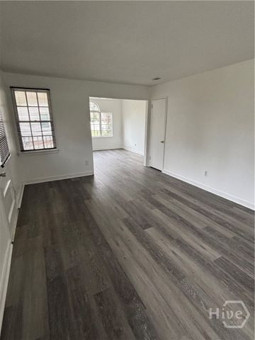 30 Pine Valley Road, Savannah, GA 31404