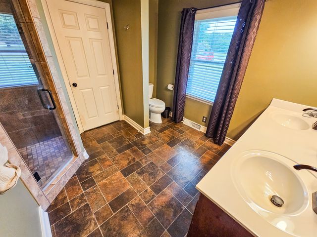 107 Ledgeview Dr, Shelbyville, TN 37160