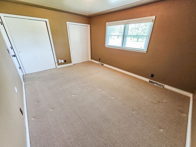 107 Ledgeview Dr, Shelbyville, TN 37160