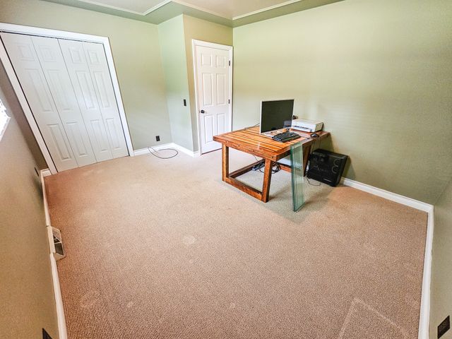 107 Ledgeview Dr, Shelbyville, TN 37160