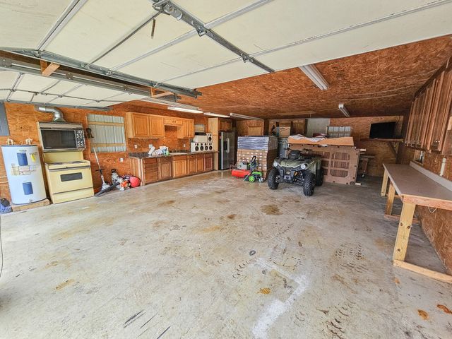 107 Ledgeview Dr, Shelbyville, TN 37160