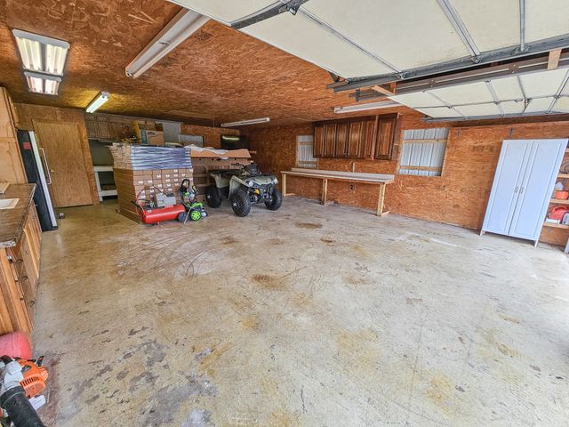 107 Ledgeview Dr, Shelbyville, TN 37160