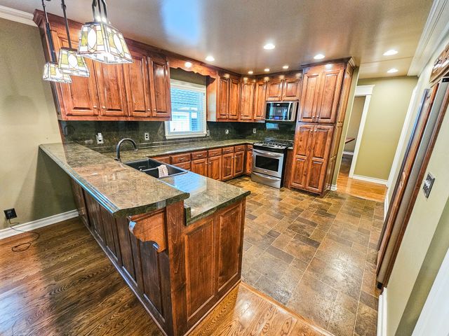 107 Ledgeview Dr, Shelbyville, TN 37160