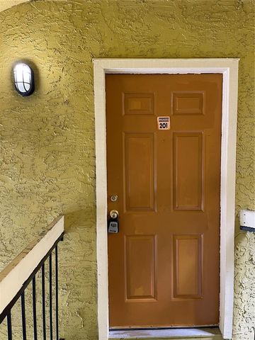 5295 IMAGES CIRCLE 201, Kissimmee, FL 34746