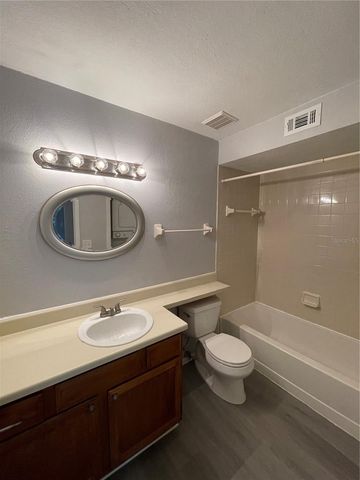 5295 IMAGES CIRCLE 201, Kissimmee, FL 34746