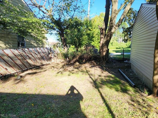 8509 Jeffries Avenue, Cleveland, OH 44105