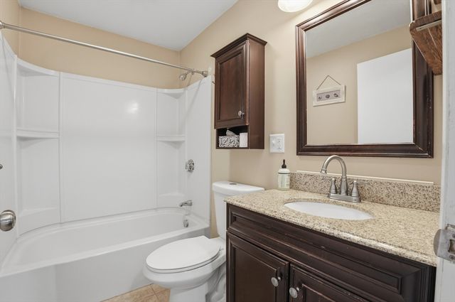 6 Guillotte Street, Acushnet, MA 02743