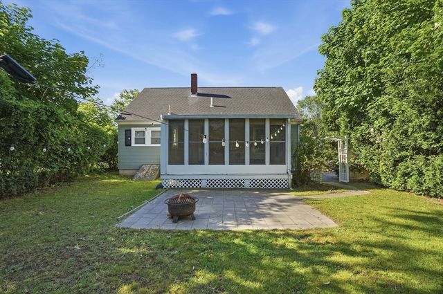 6 Guillotte Street, Acushnet, MA 02743