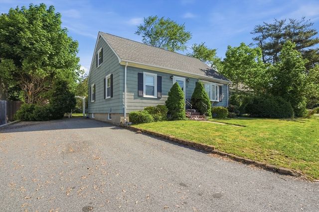 6 Guillotte Street, Acushnet, MA 02743