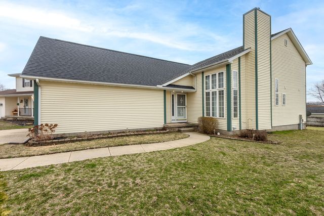 313 Sullivan Drive, Colona, IL 61241