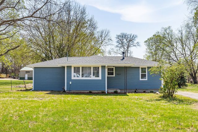 5210 NW 62nd Avenue, Johnston, IA 50131