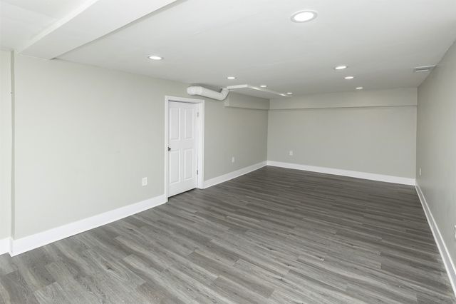 5210 NW 62nd Avenue, Johnston, IA 50131