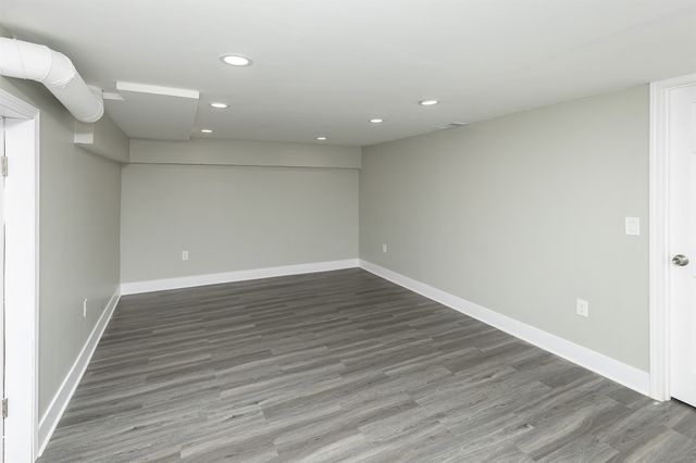5210 NW 62nd Avenue, Johnston, IA 50131