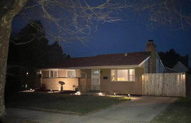 2811 Ruby AVENUE, Racine, WI 53402