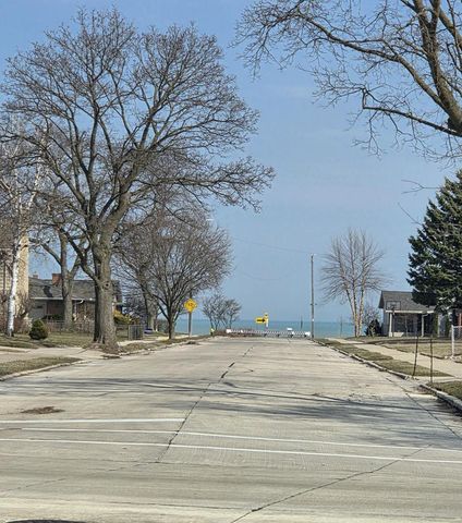 2811 Ruby AVENUE, Racine, WI 53402