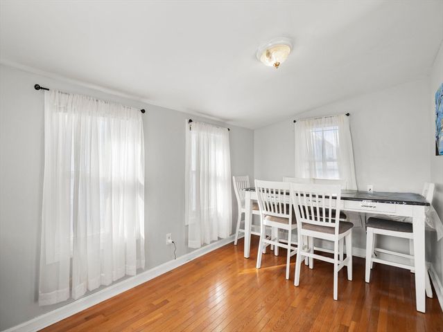 95 S Highland St, Lowell, MA 01852
