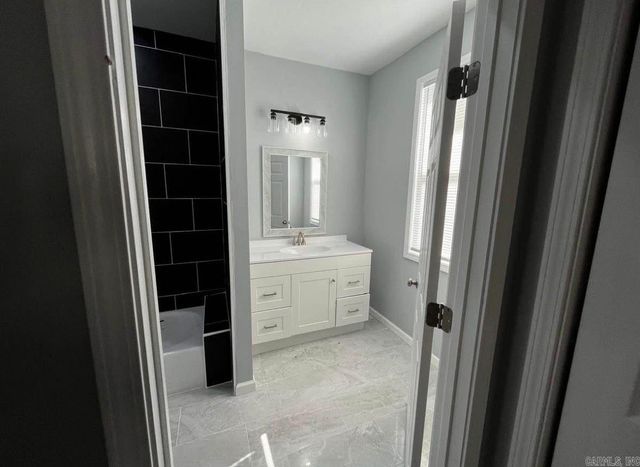 4311 W 24th Street, Little Rock, AR 72204