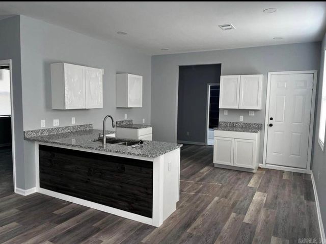 4311 W 24th Street, Little Rock, AR 72204