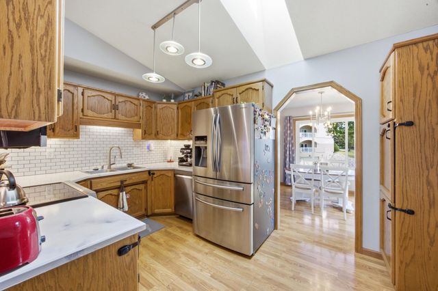 2914 S Bay Drive S, Fargo, ND 58103
