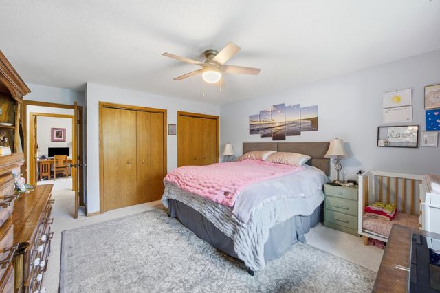2914 S Bay Drive S, Fargo, ND 58103