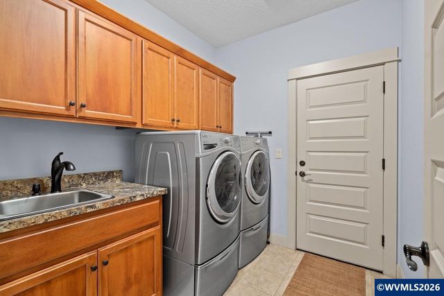 1394 NE 17th Av, Canby, OR 97013