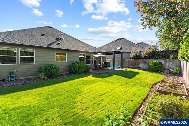 1394 NE 17th Av, Canby, OR 97013