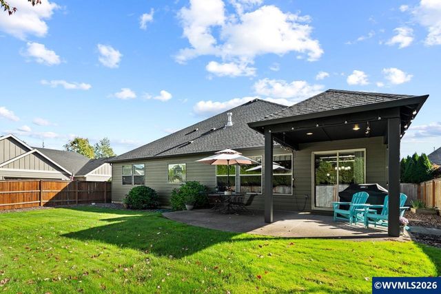 1394 NE 17th Av, Canby, OR 97013
