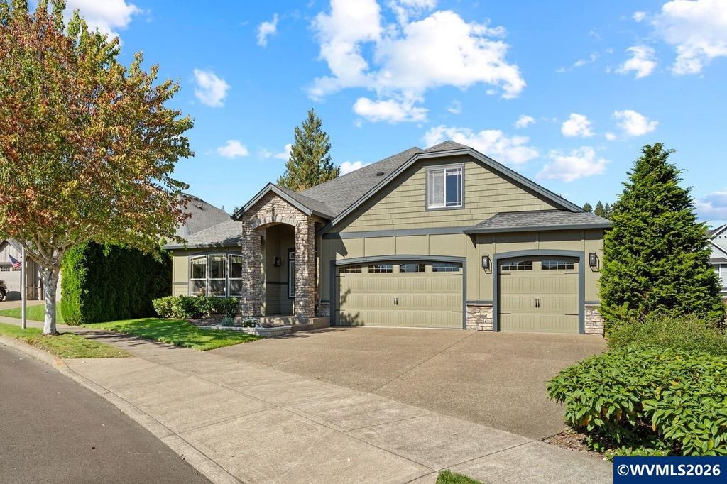1394 NE 17th Av, Canby, OR 97013