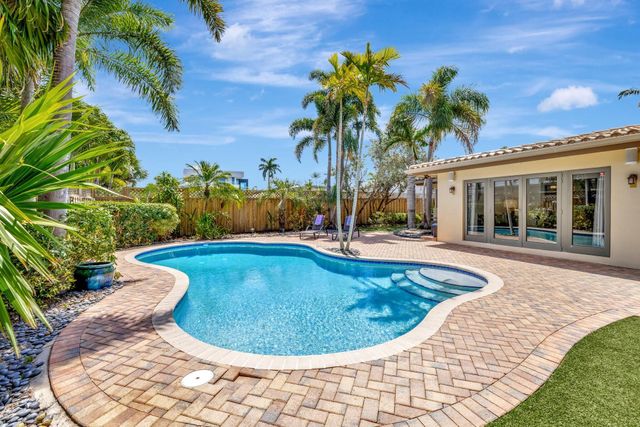 2107 NE 15th St, Fort Lauderdale, FL 33304