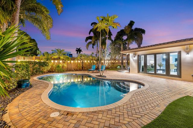 2107 NE 15th St, Fort Lauderdale, FL 33304