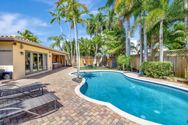 2107 NE 15th St, Fort Lauderdale, FL 33304